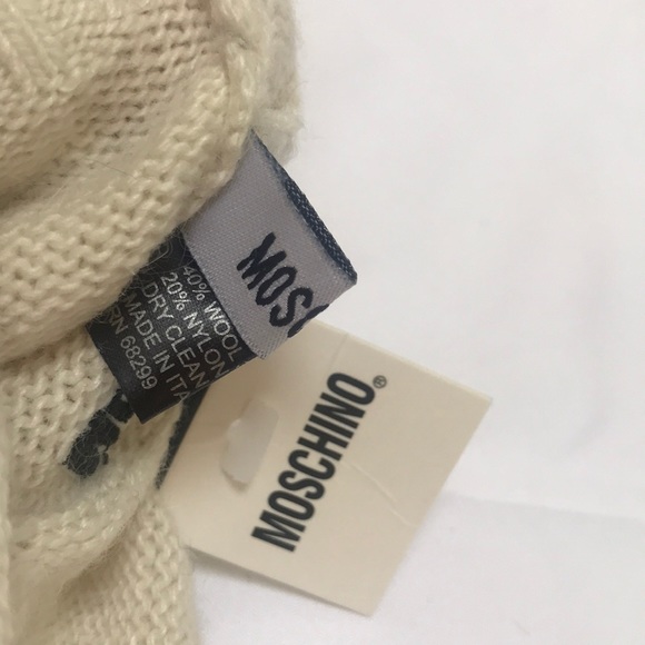 Moschino women’s glows - Picture 6 of 7